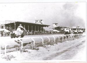 A race at Sinseol-dong in the late 1940s