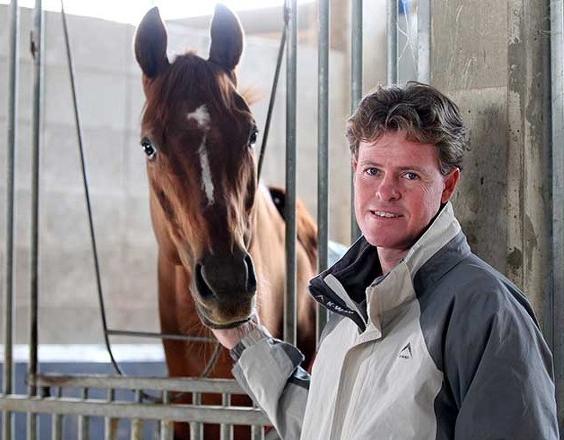 South African Bart Rice is Busan's latest foreign trainer (KRA)