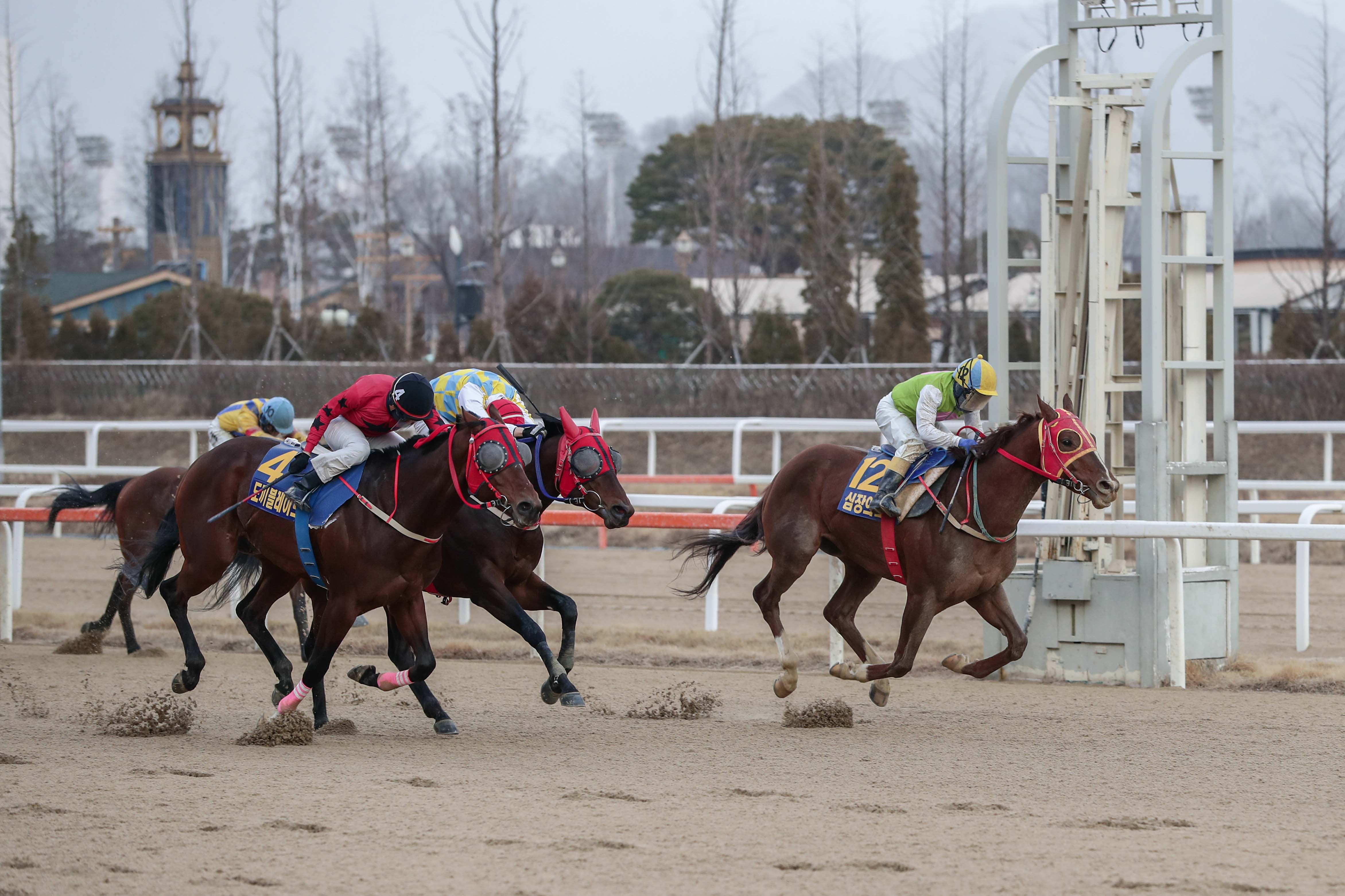 Simjangui Godong Segye Ilbo